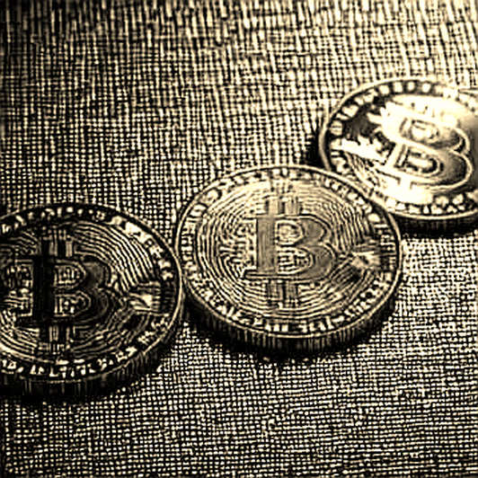 Manus Goes Independent: A Blockchain Lesson in Decentralization?